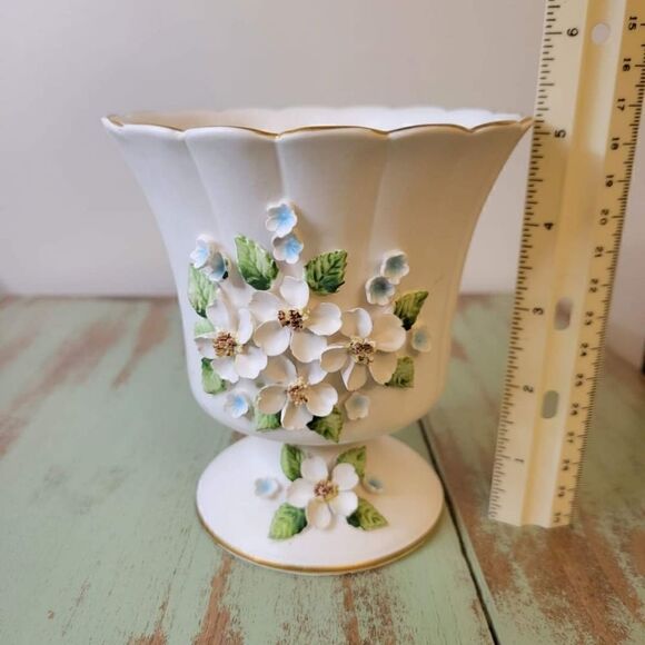 1950's Norcrest Dogwood or Cherry Blossom Flower Pedestal Vase - Picture 10 of 14